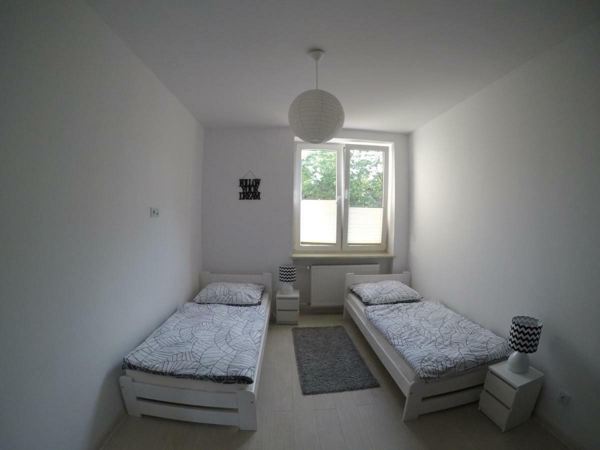 Nowoczesny Apartament III Al. Nmp เชสโตฮอวา ภายนอก รูปภาพ